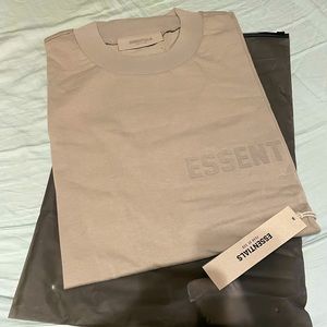 Essentials - FEAR OF GOD Tee- Short Sleeve -Smoke Large